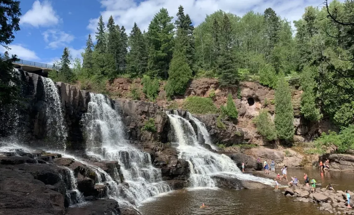Ruxine Mesmerizing Waterfalls in Minnesota 2024